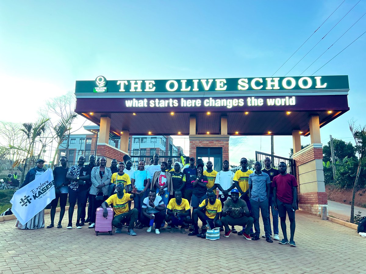 karothk256's tweet image. It’s been  a fantastic day !

Big kudos to The Olive  School in Namugongo for hosting us and to all the organizers, #GoldenPosts and sponsors for making the #FriendlyMatch with the @Uganda_Expozed a success.