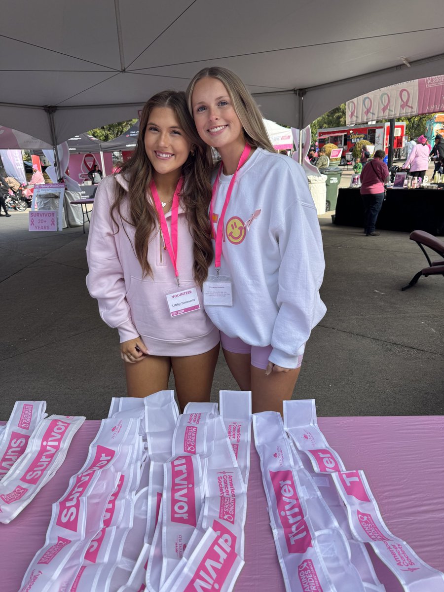 GEnrightWHIO's tweet photo. More photos from the @AmericanCancer #MakingStridesAgainstBreastCancer #GreaterDayton event. Thousands of people gathered at #DayAirBallpark. π©·@whiotv https://t.co/lWZHLQmbyI