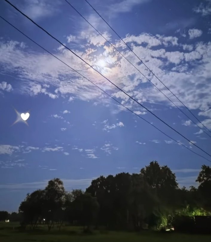 troller_Adi18's tweet image. Night sky 🌟