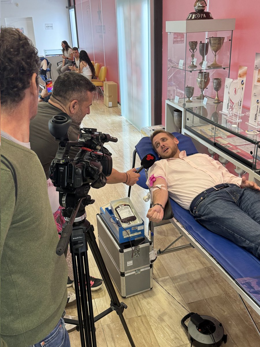 🩸Avui finalitza la Marató de Donació de Sang a #Terrassa i hem participat en una jornada especial a l'Estadi Olímpic.

Moltes gràcies a <a href="/donarsang/">Banc de Sang</a> per la gran feina que feu. ❤️