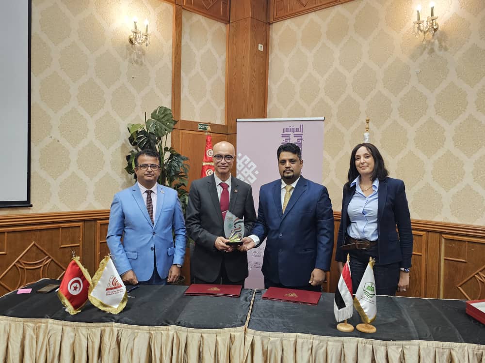 رئيس جامعة المهرة يوقّع اتفاقية شراكة وتعاون أكاديمي مع رئيس جامعة تونس المنار
للمزيد👇
mhru.edu.ye/details/5216/