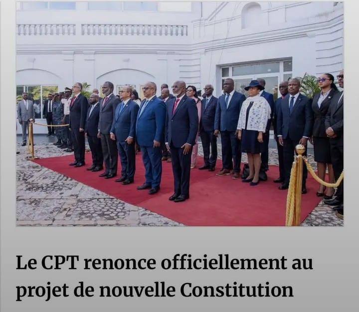 MarcelinRayan's tweet photo. 9 kriminèl sa yo ak gouvènman an konnen yo pat legal pou yo chanje konstitisyon an, men yo tap fè pike kole, gaspiye lajan, men kounyeya fòk yo ta kesyone tout volè sa yo sou koze sa wi. Bann 🐈🐈🐈🐈🐈🐈 https://t.co/4URPe61cKn