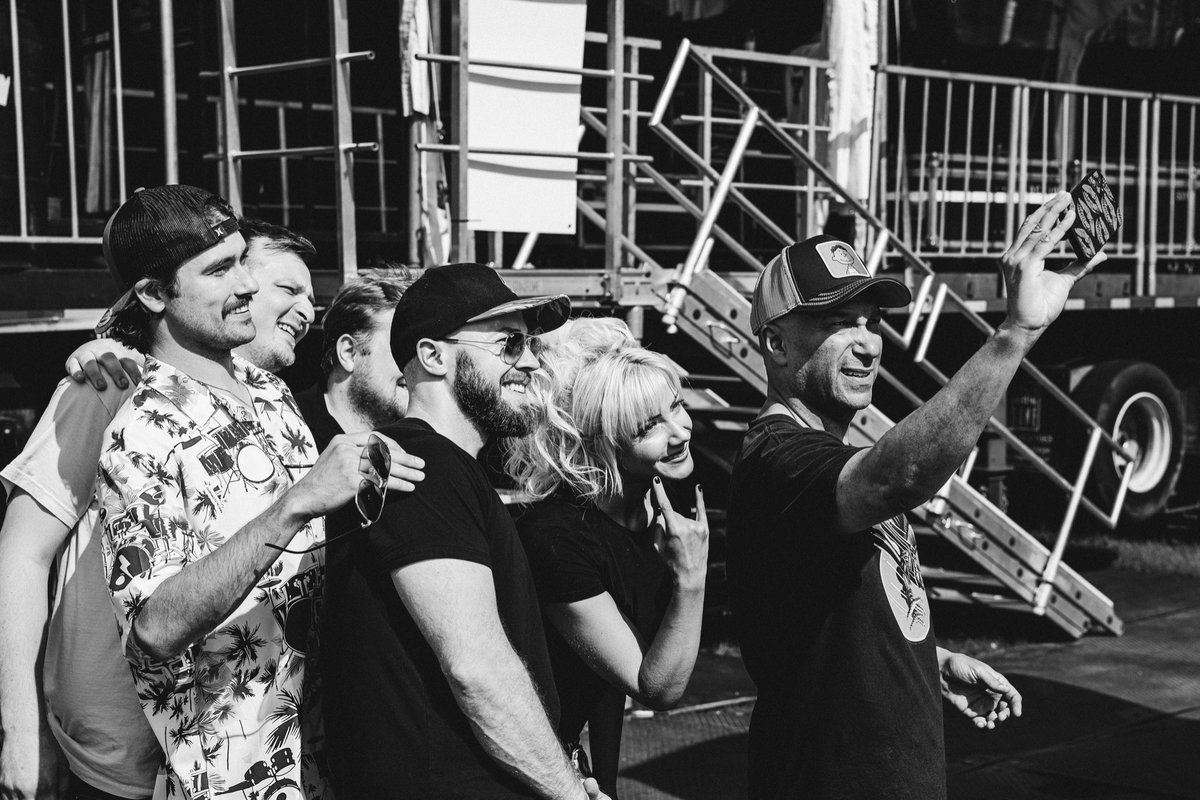 Luscious x Tom Morello 🤘🏼🖤 
Peace and love. 💋