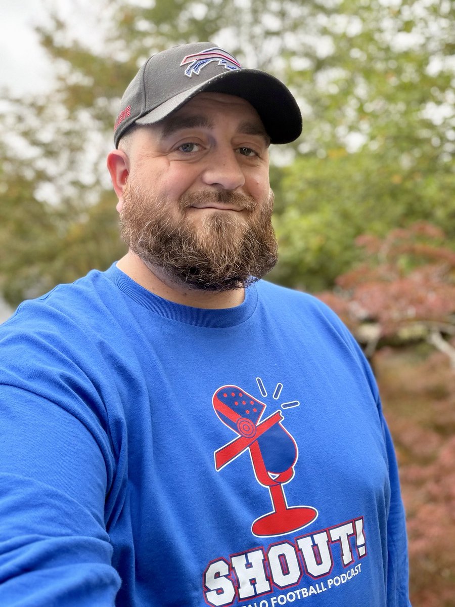 scottlunn's tweet image. Typical Saturday morning in suburban North Carolina, making a 10 minute grocery run and running into 2 other #BillsMafia members. Out here preaching the word of @MattParrino and @RyanTalbotBills to the masses! #Shout