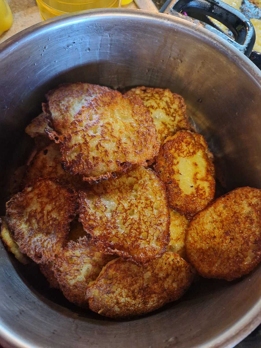 Rudenim piedien rudenīgi ēdieni- šodien sacepu kartupeļu pankūkas 🤤