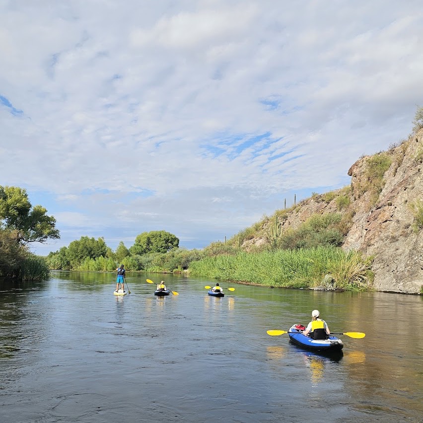 riverboundsport's tweet image. All of our guides are certified paddle instructors through the American Canoe Association and
Safety CPR/AED Certified to ensure your safety on a tour with us. ✅

#RiverboundSports #lowersaltriver #paddleboarding #kayaking #paddlearizona #paddletours #lowersaltriver