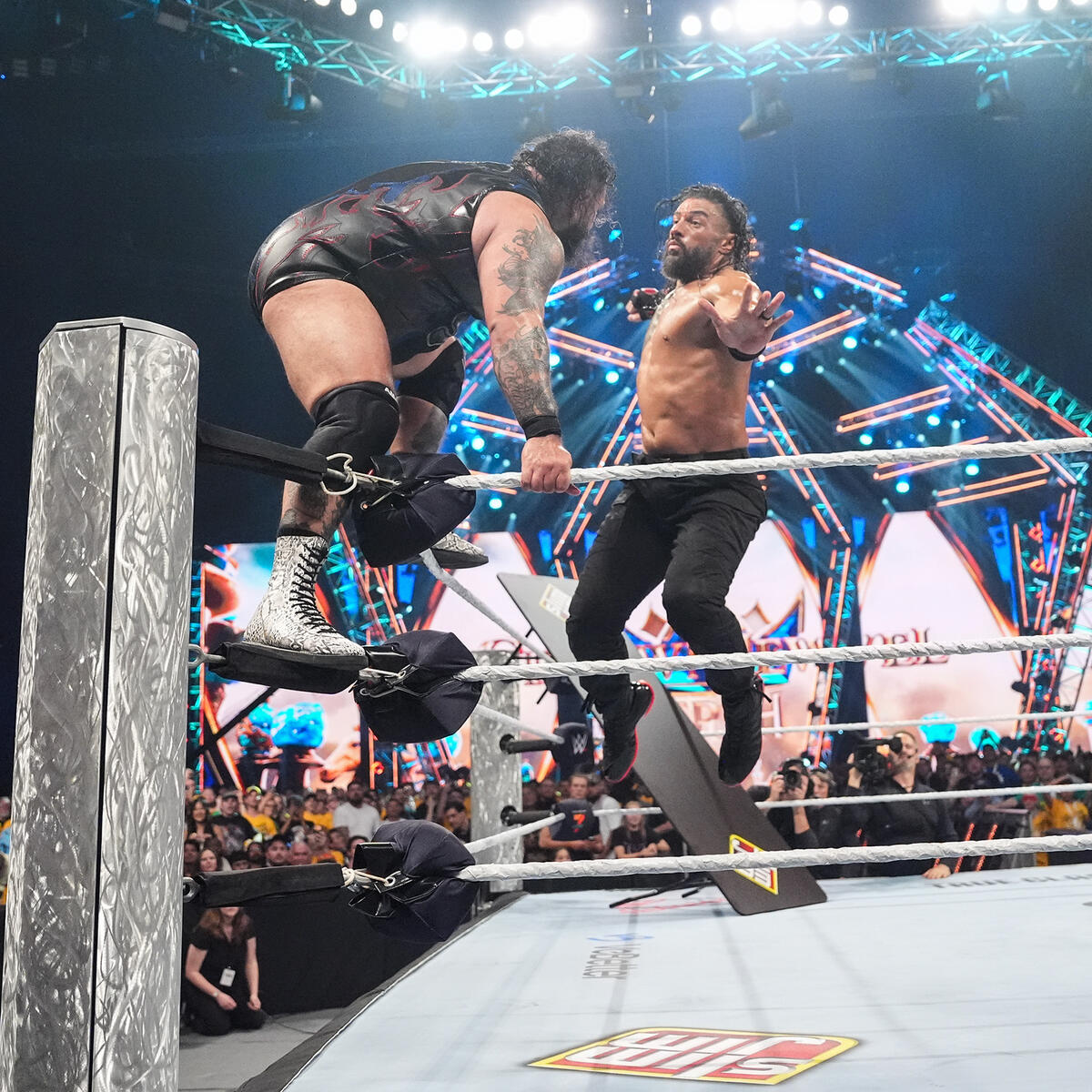 RomanRSource's tweet image. #WWECrownJewel Digitals: roman-reigns.com/Photos/thumbna…

#RomanReigns #RomanEmpire #TribalChief #OTC #HeadoftheTable #WWE