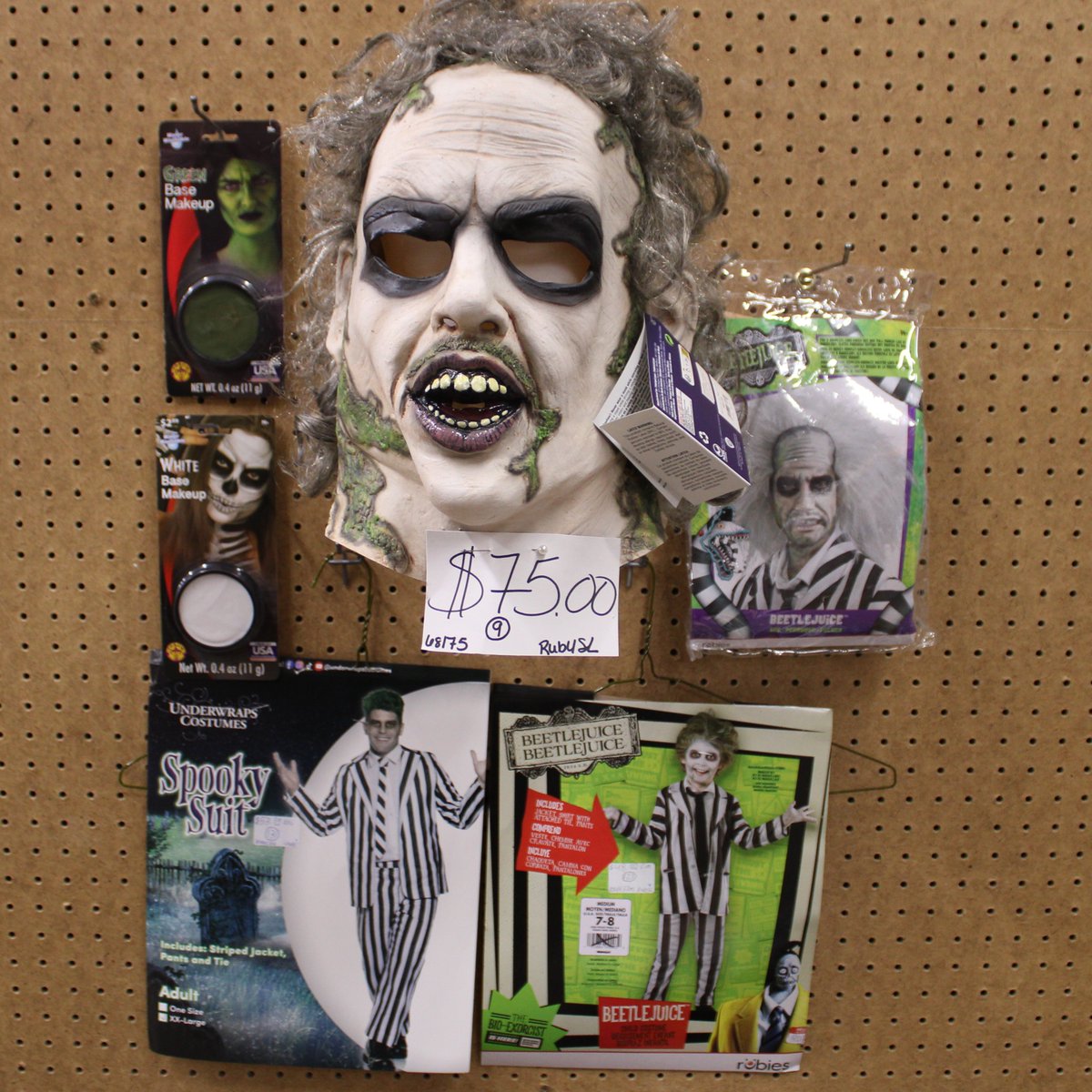 PartyProFtDodge's tweet photo. Beetle Juice.. Beetle juice.. Beetle- Wait! You do not need to say his name 3 times to get the perfect Halloween look this year. Stop by Party Productions today and let our living crew help you with all your costume needs.
.
#halloweencostume  #beetlejuice #lydiadeetz https://t.co/r3xRCEJBUq