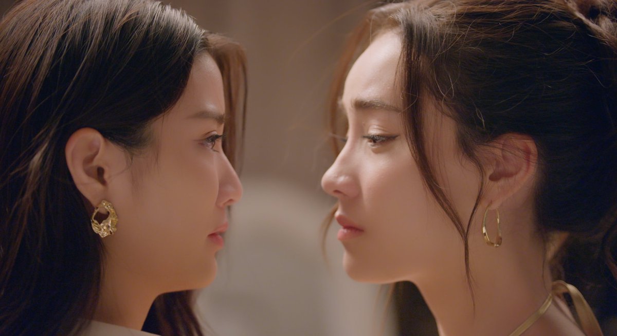 hubgirlslove's tweet image. SAIU! O quarto episódio de #PoisonousLoveTheSeries já está disponível no YouTube!
🌸 youtu.be/J0OmObcPNNU?si…
WHAT IS WRONG WITH ME
#พิษรักEP4