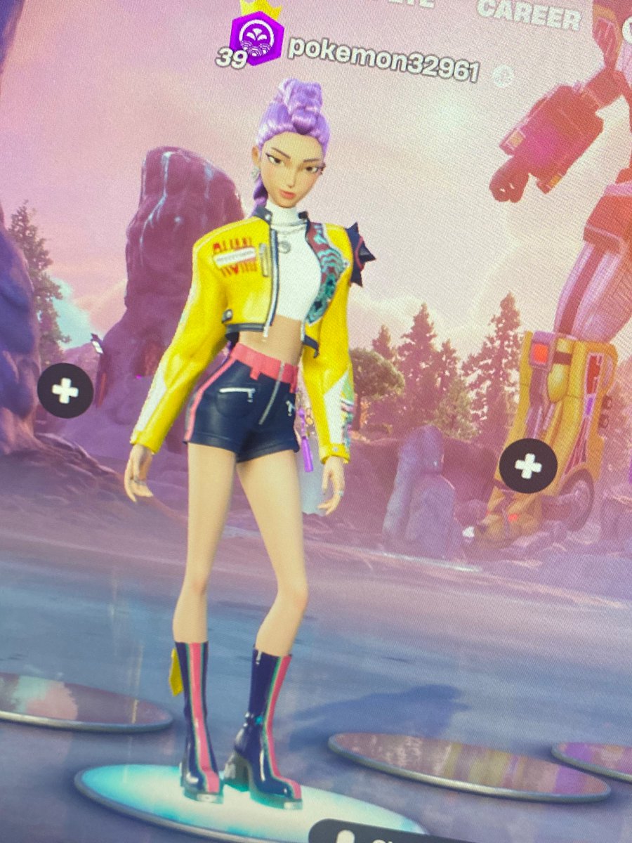 pokemon32961's tweet image. It would be so funny if we all collectively streamed Takedown by HUNTR/X considering how that white billionaire is charting cus of her loyal ass republican fan base #KPOPDEMONHUNTERS #takedown #kpdh