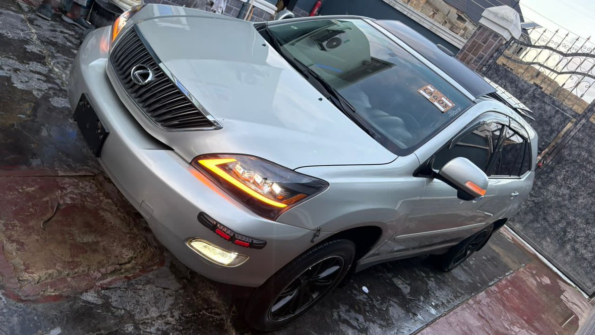 oris616's tweet image. 1month used 
Lexus rx330
2005 
Price: 11.7m
Everything working perfect