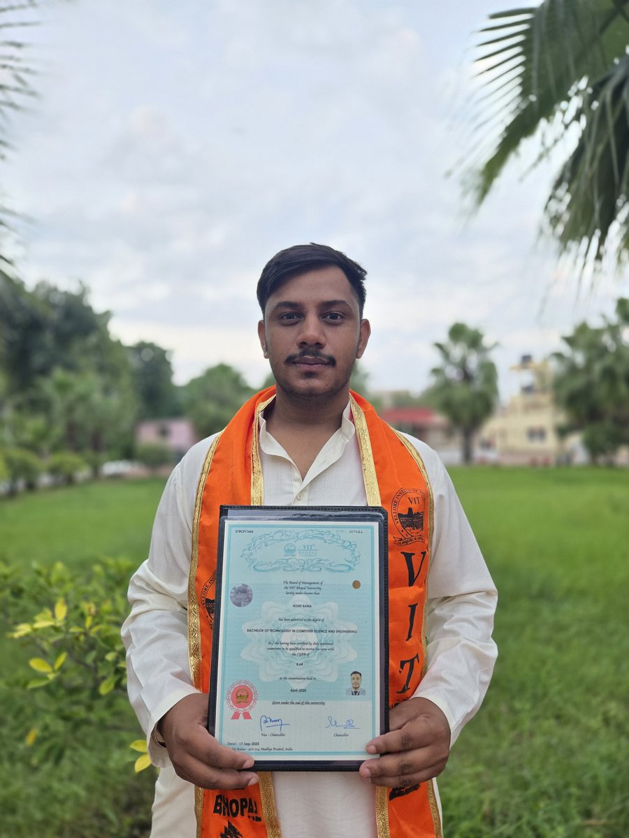 Rohittrana17's tweet image. 🎓 Officially graduated!
B.Tech in Computer Science &amp;amp; Engineering from VIT Bhopal ✅

Grateful for the journey, memories, and everyone who supported me along the way.
Here’s to new beginnings and endless learning ahead! 🚀

#GraduationDay #VITBhopal #CSE