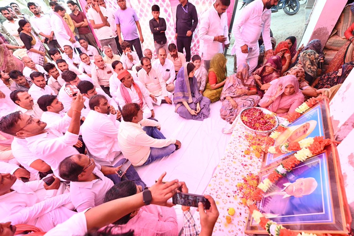 dimpleyadav's tweet photo. मैनपुरी दौरा https://t.co/zf9emd9zSR