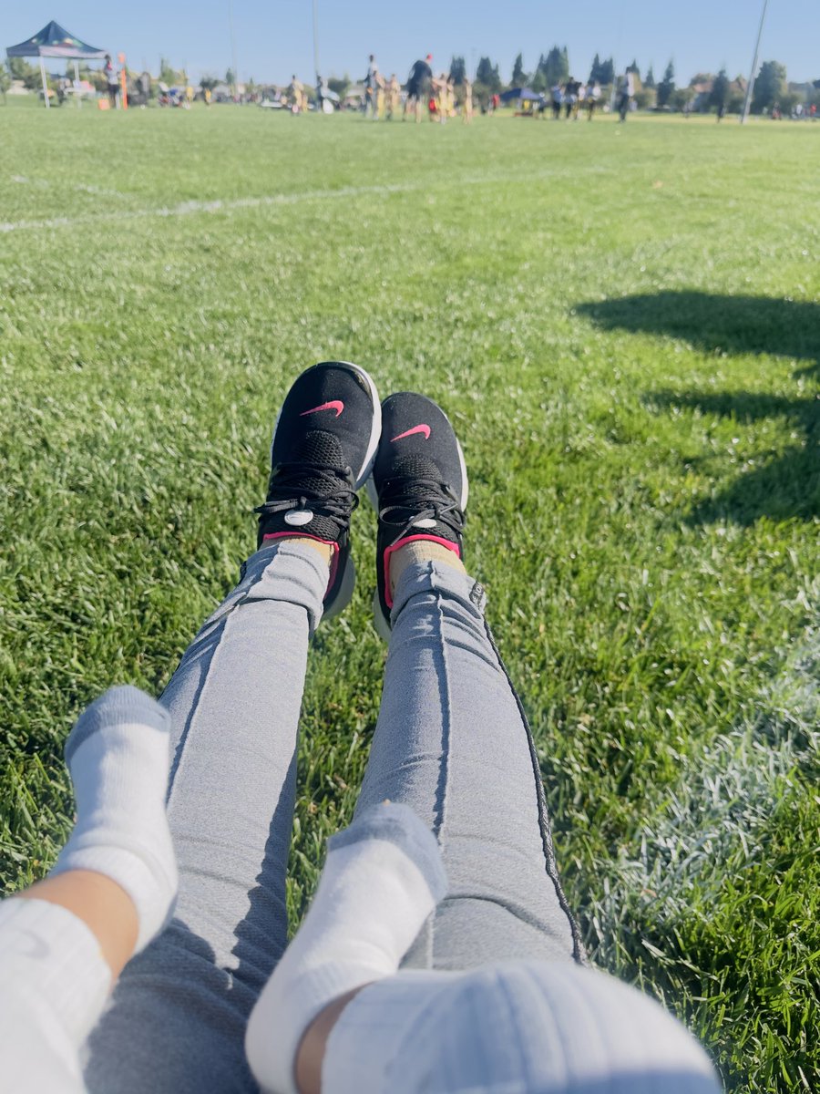 ShaylaaLayyeee's tweet photo. Me and stink watching . Big brother Jayden play π 20-0 ππΎ #flagfootball #rayvens #vs #49ers https://t.co/xIRcUn5gkz