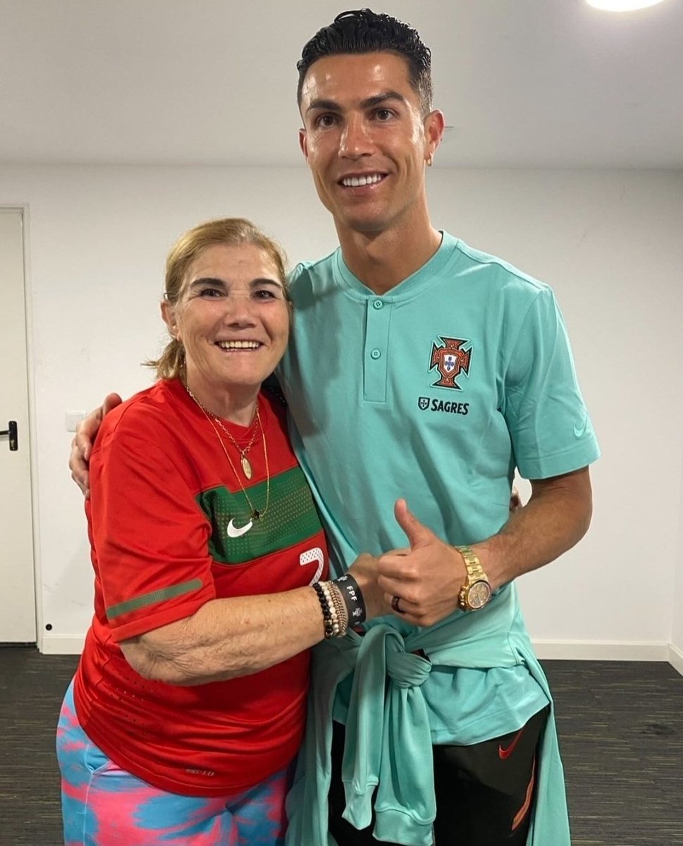 TeamCRonaldo's tweet image. 🚨 Cristiano Ronaldo&apos;s Mom will be in the stands to support him today