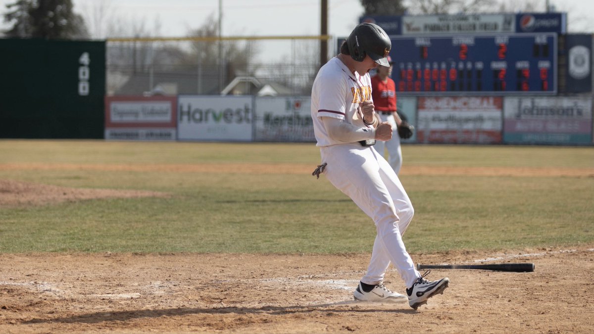 Yaks_Baseball's tweet photo. Good luck to four Yaks competing in today’s @NWACSports Showcase in Longview 🐂🔥

RS SOPH RHP @austindillon26 
RS SOPH OF @garrengooler11 
SOPH SS @GageReeser (@wsucougarbsb)
SOPH INF/RHP @jacksonwalker35 https://t.co/2JFDjjOefH