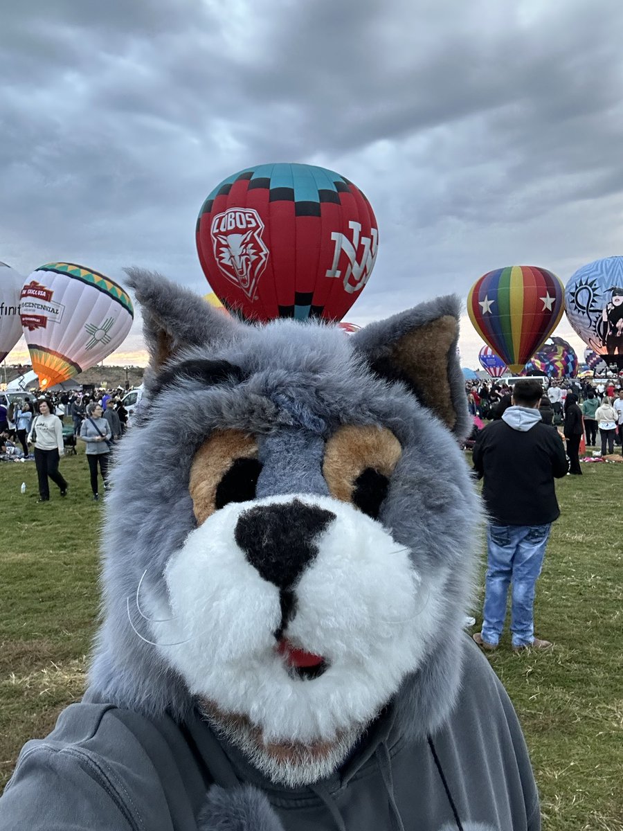 Go Lobos! Woof! Woof! Woof! Everyone’s a Lobo! 🐺 Howl Yes! UNM Lobos! LoboNation UNMerciful