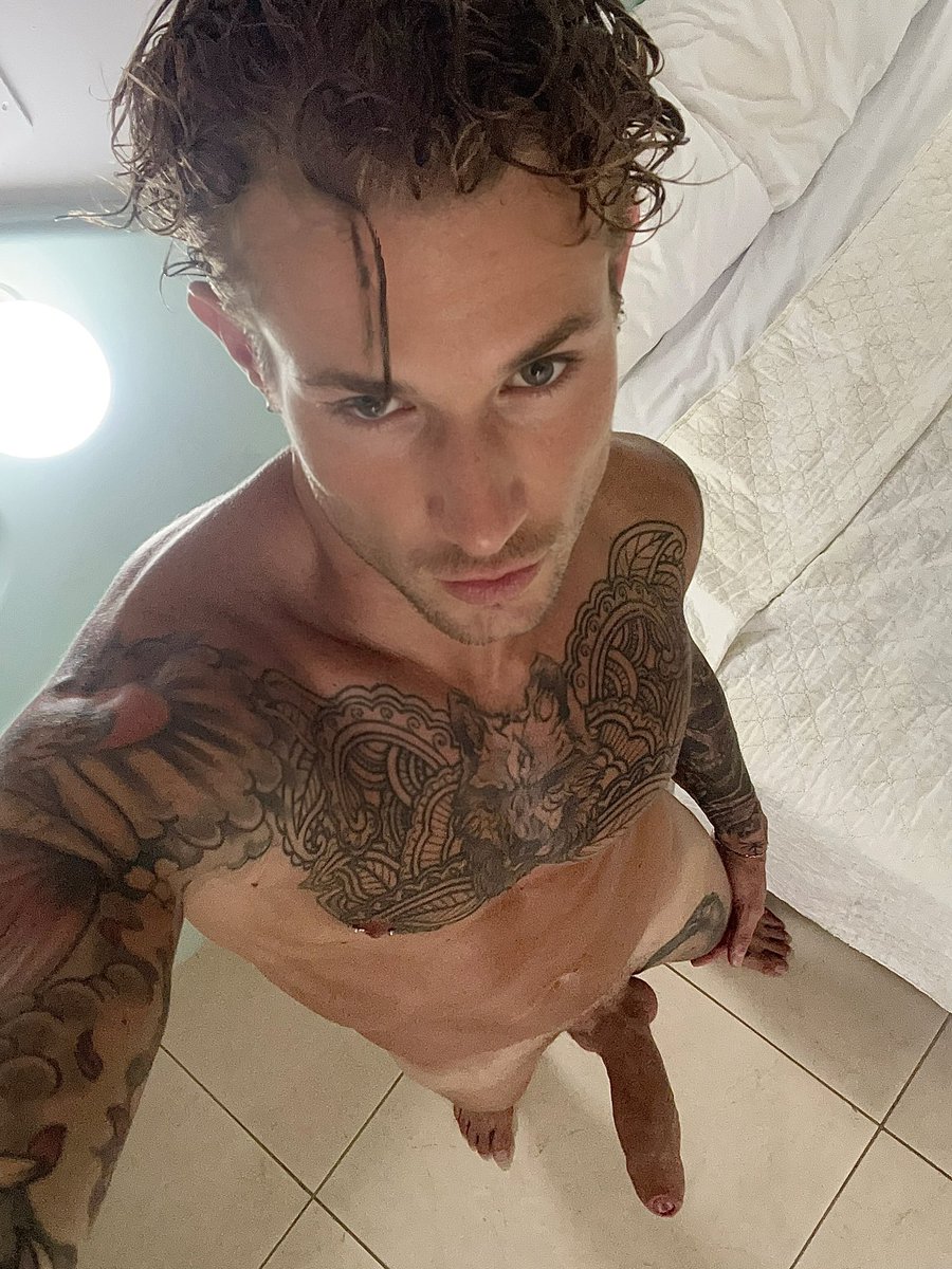 italian experience tweet media