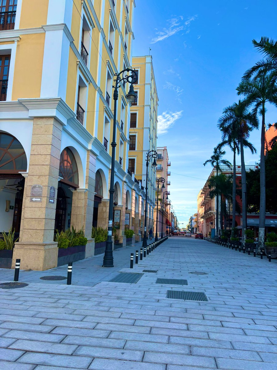 Turisteando_Ver's tweet photo. El centro histórico de Veracruz es un lugar lleno de nostalgia y alegría… https://t.co/yJBmFUjjUL