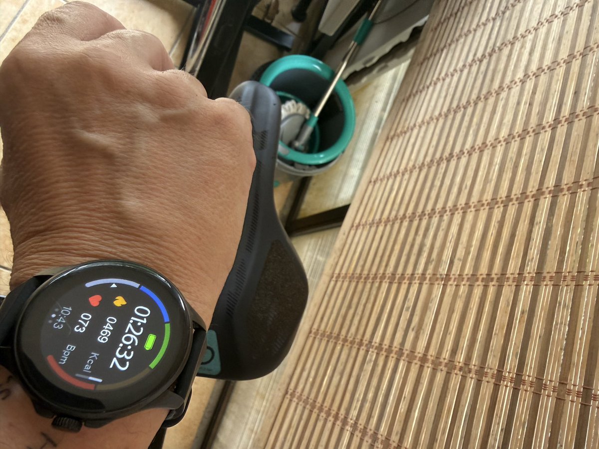 Ana_Jazmin2122's tweet image. “Workout till you feel that pain and soreness in muscles. This one is good pain. No pain, no gain.” – Invajy

#HomeWorkout #NoExcuses #HardWorkout #TiredButProud