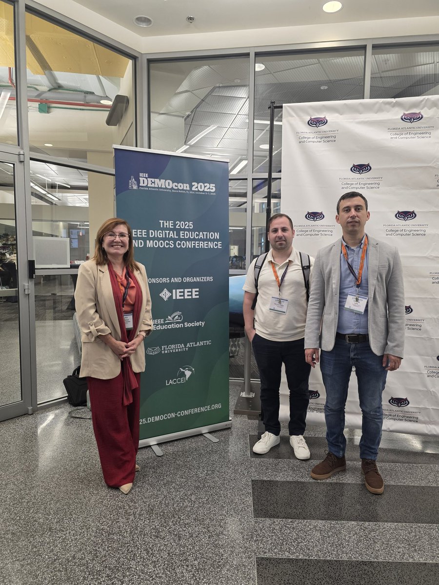 carina211's tweet photo. Momentos inolvidables en @IEEE #Democon en Florida! moderando el panel sobre mentorias y liderazgo con mujeres increíbles y recibiendo el best paper con @Yeruqui ... orgullo y emoción a flor de piel 🥰

@IUEM_ULL @ULL @IEEE_EdSoc https://t.co/b2FdCu1IM2