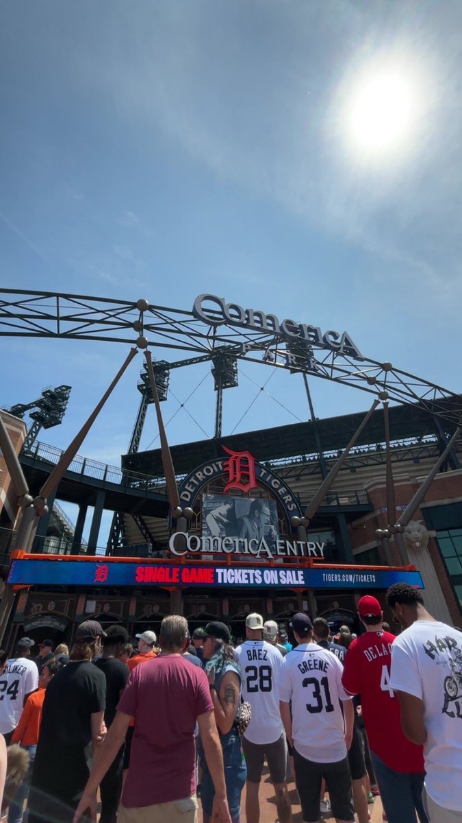 ava_5225's tweet image. Till next season 🧡💙 #RepDetroit