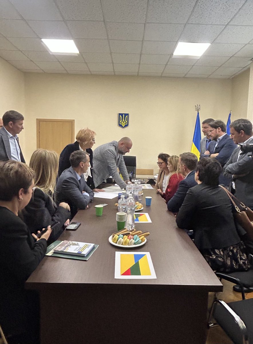 IngaTolockiene's tweet image. @LithuaniaHealth Minister visited #Lviv, #Dnipro, and #Kharkiv to learn from Ukraine’s medical system and frontline medical teams. From trauma care to rehabilitation, 🇱🇹-🇺🇦 are deepening cooperation where it matters most. In times of war, knowledge shared is strength multiplied!
