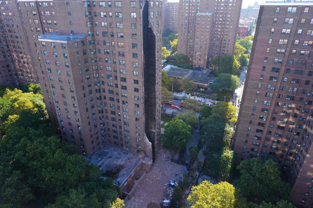 "Public housing, in short, is one more front where Mamdani’s socialist ambitions greatly exceed what the city can possibly afford."

NYCHA’s Bronx building collapse and public housing’s disastrous disrepair
trib.al/QnBmbmP