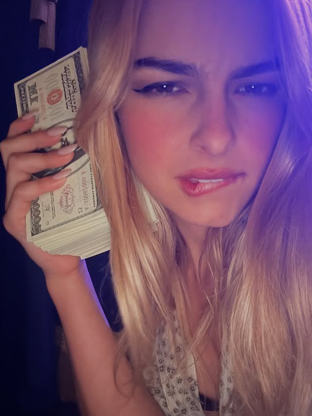 lippredicts's tweet photo. it’s the middle of October and there’s still not a single album that you can comfortably say was better than Addison Rae’s album this year. https://t.co/pqOnXcEo6d