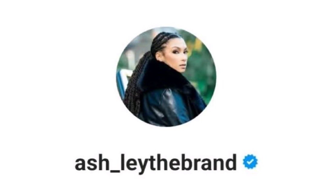 BlessingsMcGor1's tweet image. You can’t claim to love and support her when you don’t respect her like this 👇🏾

PRESSED BY ASHLEY OGLE
ASHLEY OGLE SHINES FOREVER
#TheTopicAshleyOgle
#AshleyOgleUnbothered