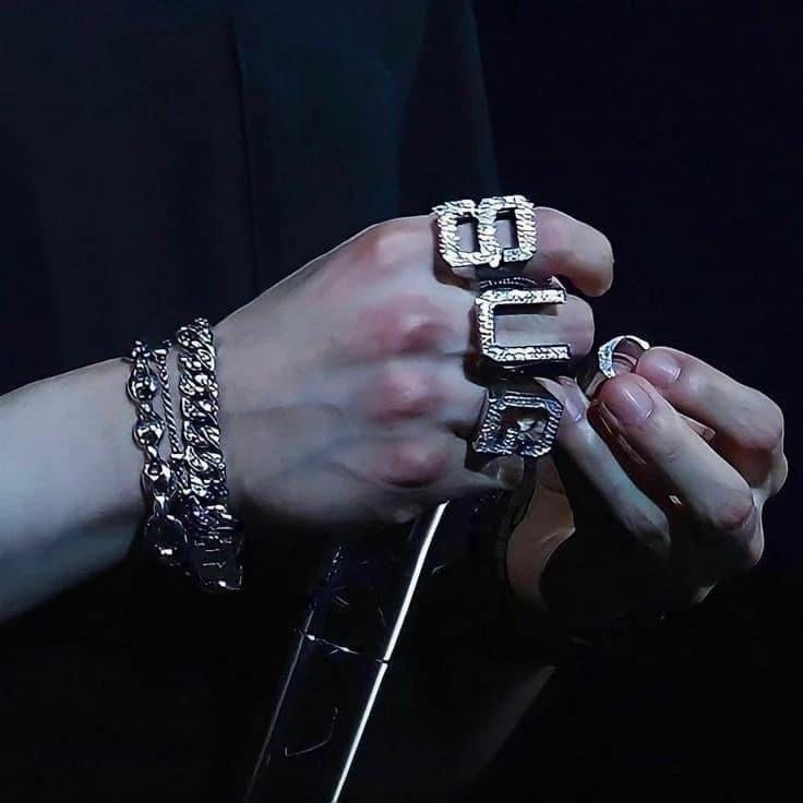 sugadooll's tweet photo. The most iconic rings https://t.co/hQUfRAp3Qv