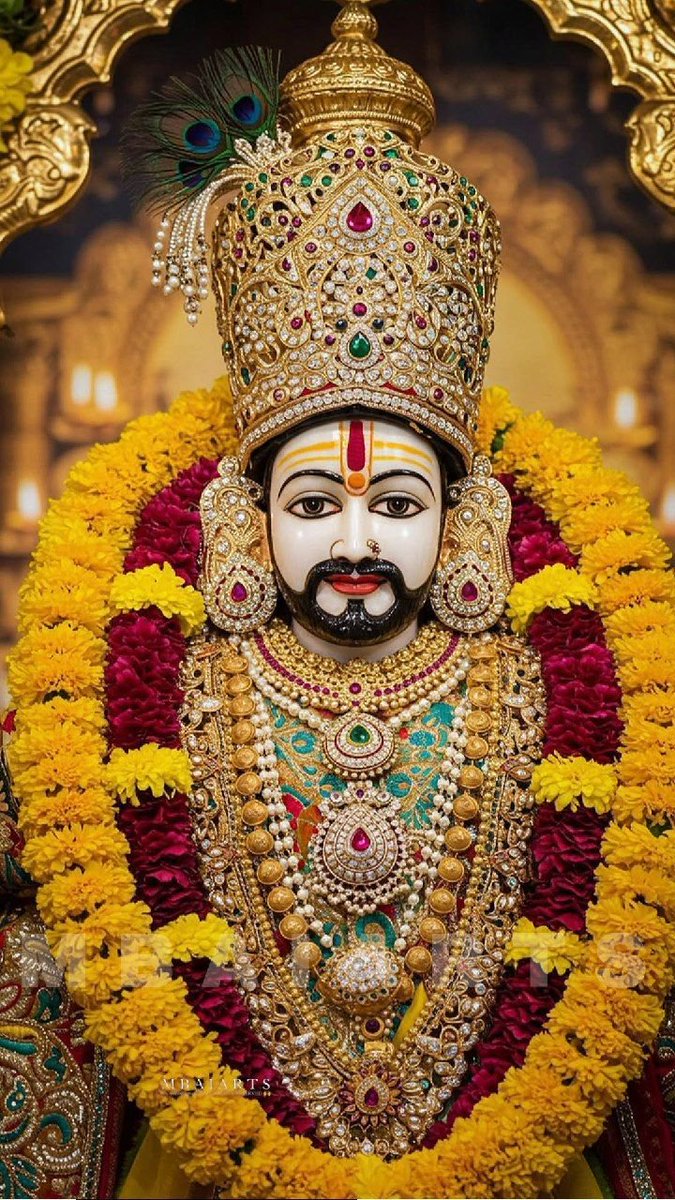 Urvi535318's tweet image. 🙏 जय खाटू श्याम बाबा🙏

खाटू श्याम जी राजस्थान के सीकर जिले में स्थित खाटूधाम के प्रसिद्ध देवता हैं। वे अपने भक्तों के हर संकट में सहारा बनते हैं। जीवन की कठिनाइयों और परेशानियों में बस उनका नाम ही मन को सुकून देता है। जो भी भक्त सच्चे मन से उनकी आराधना करता है, उसके सभी दुख दूर…