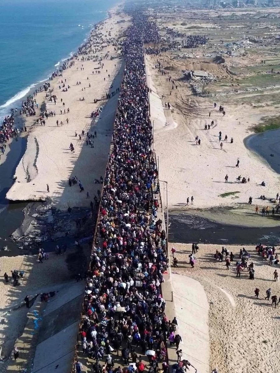 Leandro_N_Pozzi's tweet photo. Palestina Libre 2da parte

No se trata de judaísmo lo que ha hecho el Estado de Israel. No tiene nada que ver con ser judíos. Es genocidio en nombre del sionismo como fundamentalismo imperial para el saqueo de una elite. https://t.co/5aucFYiEY6