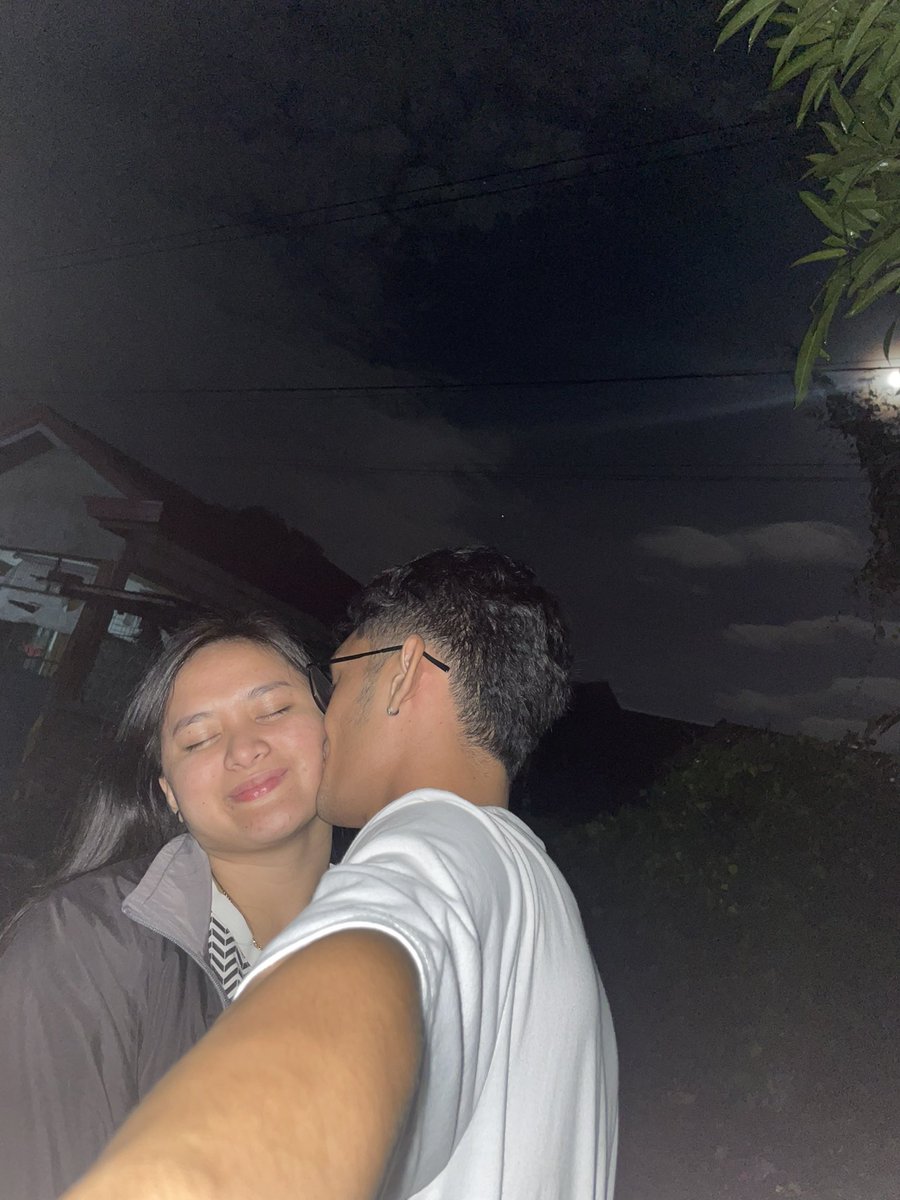 ryslscene's tweet photo. Sorry woman iloveyou 🤍 @Mellaiii https://t.co/uTPesAEshS