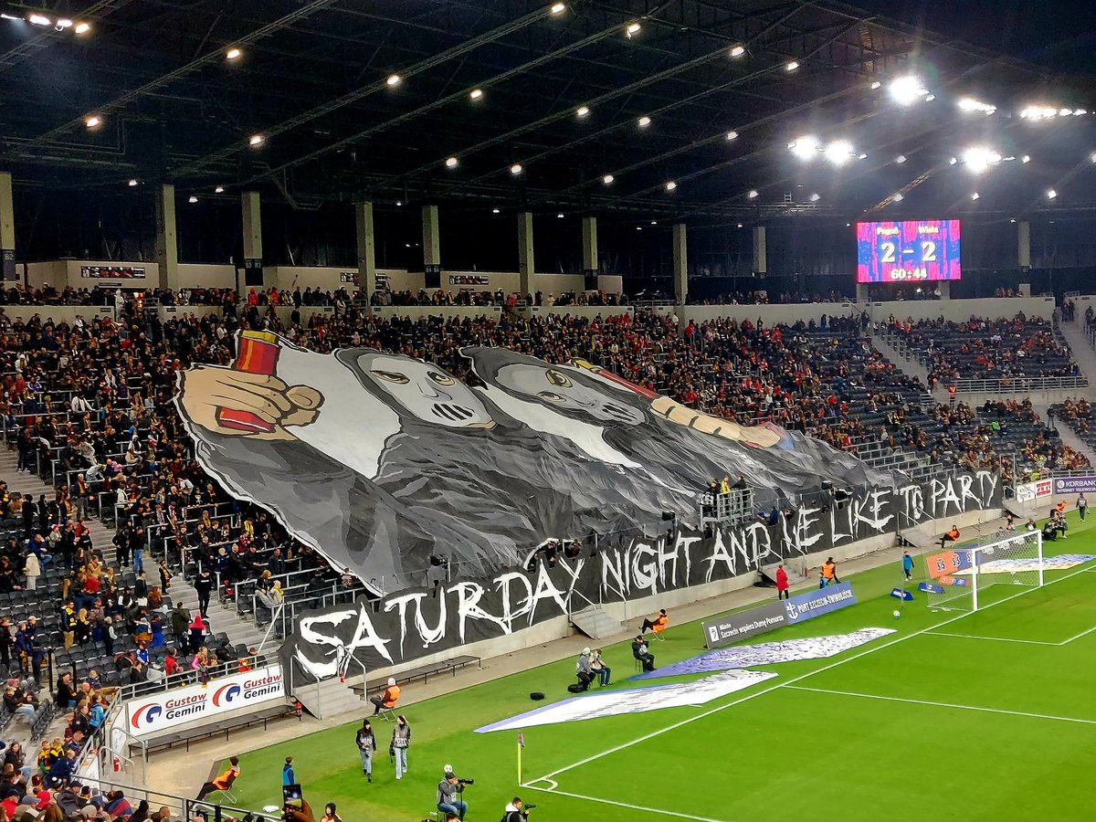 TomekWataha's tweet image. Saturday night and we like to party🔥🔥🔥
@PogonSzczecin @WislaKrakowSA 
#POGWIS