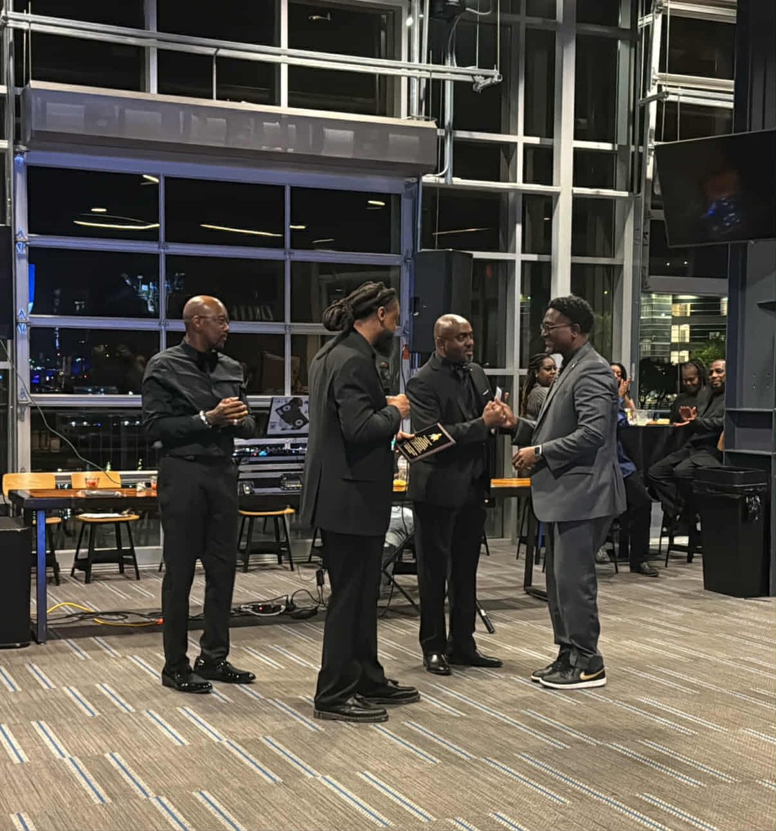 StateRepWEST's tweet image. Last weekend I was honored to attend the Welcome Star Lodge #36 Gala where I received their inaugural Chuck Jefferson Award!

I made the commitment to them that I will maintain the tenacity and the example that Leader Jefferson exemplified. Thank you to the Welcome Star Lodge #36