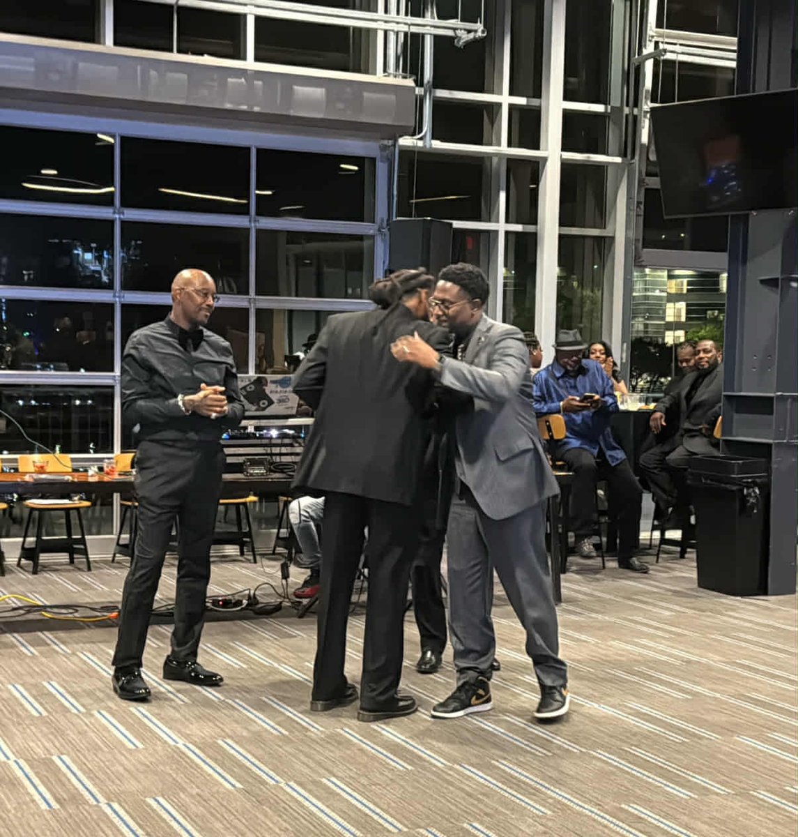 StateRepWEST's tweet image. Last weekend I was honored to attend the Welcome Star Lodge #36 Gala where I received their inaugural Chuck Jefferson Award!

I made the commitment to them that I will maintain the tenacity and the example that Leader Jefferson exemplified. Thank you to the Welcome Star Lodge #36