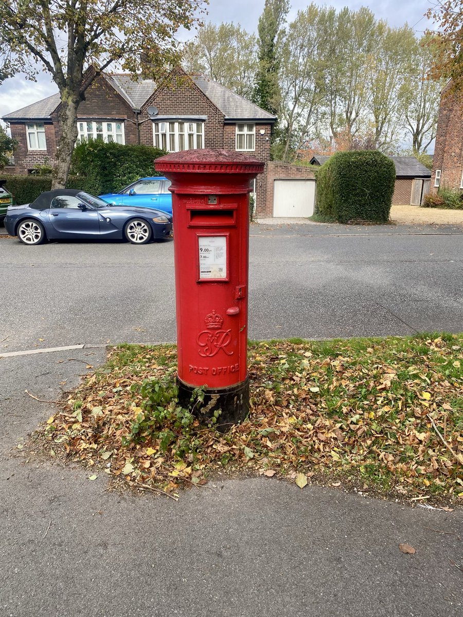 johnaitken69's tweet image. #postboxsaturday with this splendid George VI in Stockton Heath, I pulled in just to take its picture.