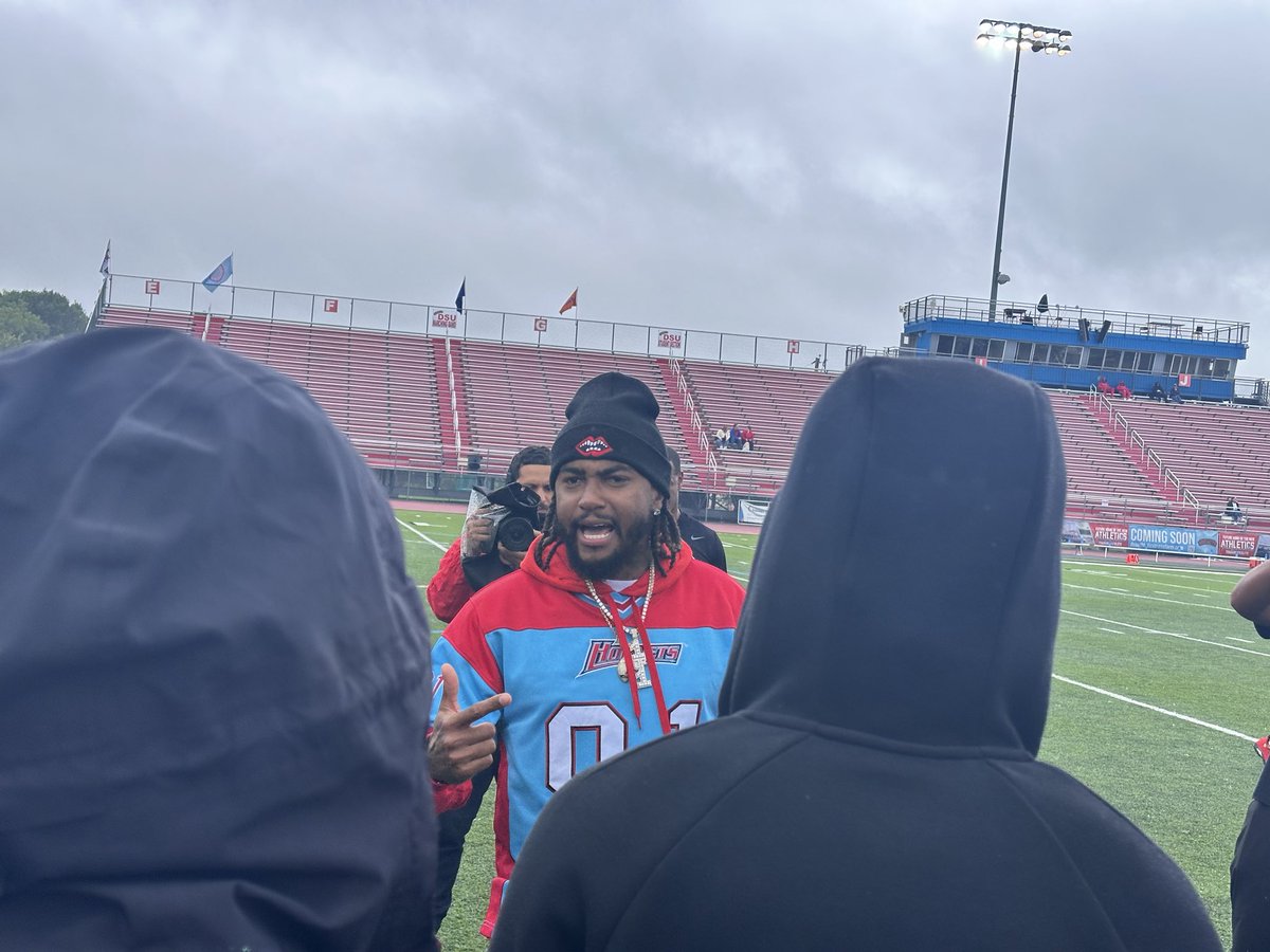 Coi_Guyton's tweet image. Great time at Delaware State today! Thank you to the coaches @DeSeanJackson10 @SAMIEPARKER @CoachTclark @coachwinters26 for having me out again and showing love. Loved the energy! 🏈🔥 #Hornets #GameDayVisit #Homecoming