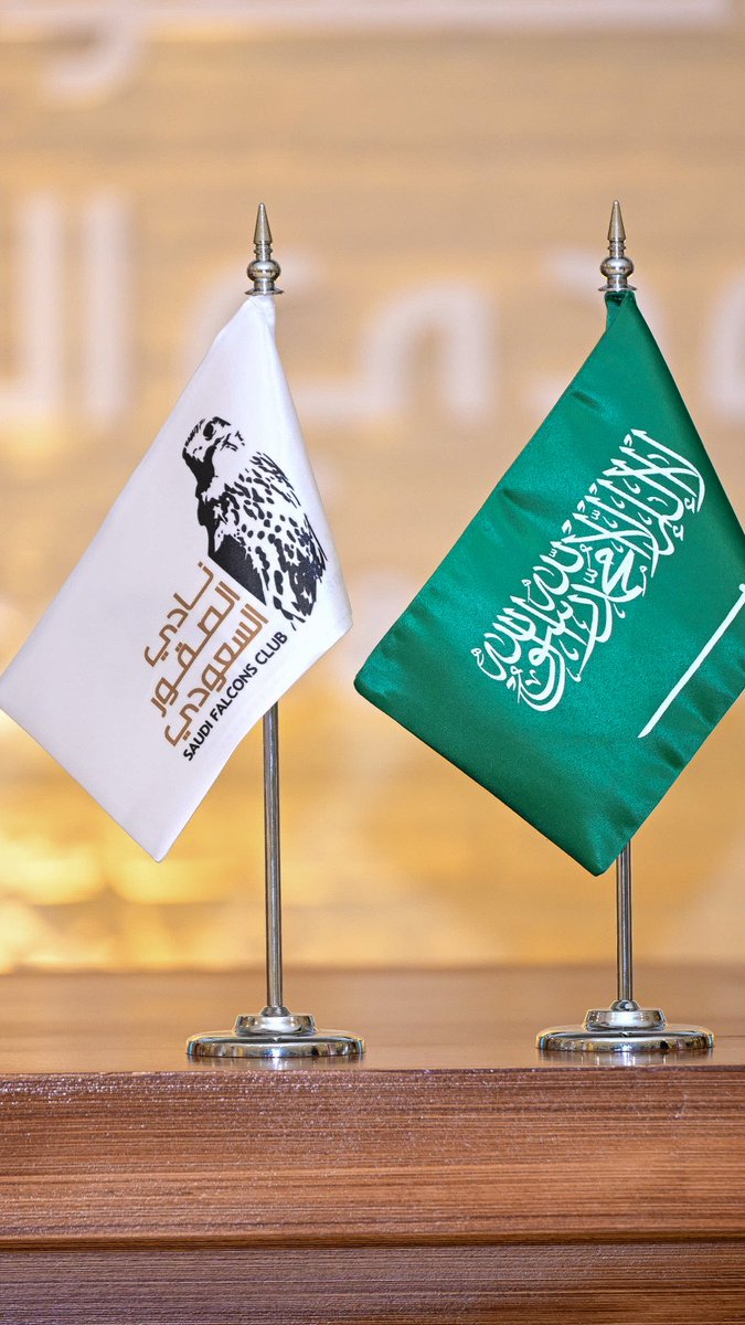 أقمت بالأمس أمسية وسط أجواء رائعة في #معرض_الصقور_والصيد_السعودي_الدولي 
سعدت بحضور جميل مهتم بثقافتنا وتراثنا،
وكانت الأمسية حول الصيد عند العرب 
تجولنا بين أخباره وأشعاره وأحواله