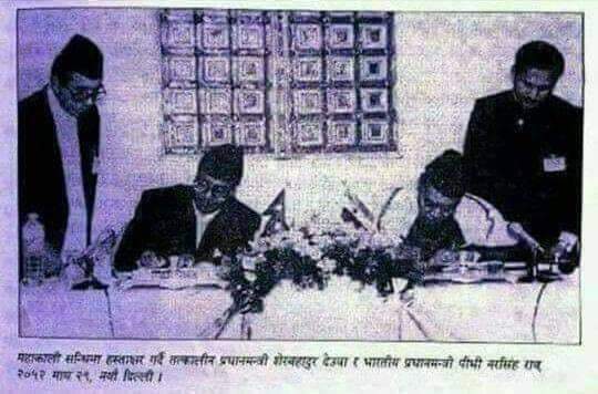 apligrg's tweet image. सन्धि र सम्झौतामा केवल राजाको मात्रै हस्ताक्षर मान्य हुनेगरी रक्षा र परराष्ट्र दुवै दरबार मातहत रहने हो भने मात्रै प्रत्यक्ष निर्वाचित प्रधानमन्त्रीको मोडलमा जान सकिन्छ अन्यथा राजा बिनाको सर्वेसर्वा प्रत्यक्ष निर्वाचित कार्यकारीले नेपाललाई या त सिक्किम बनाउछ या युक्रेन। यो ट्विट…