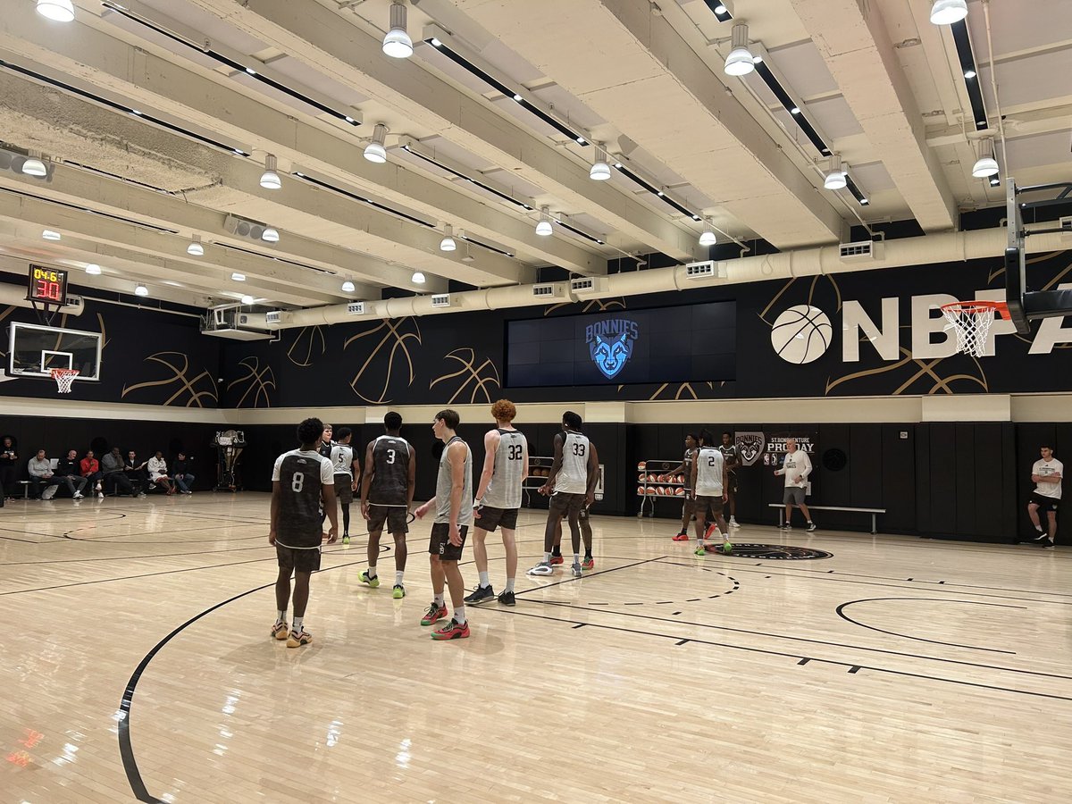 matthewwinick's tweet image. Spent my Saturday at St. Bonaventure’s Pro Day put on by @wojespn and team. Excellent event.

Some takeaways: 

- Buddy Simmons can really shoot it and may lead the team in scoring
- Frank Mitchell is a walking double-double and in great shape
- Daniel Egbuniwe is impressing with…
