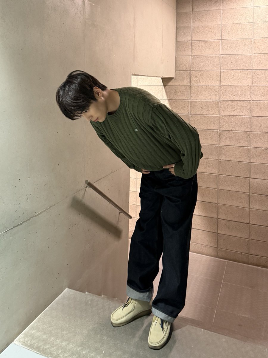 내눈에는 어제키자니아가서모델체험하고온초2정도로보임 뚱땅뚱땅 ⚒️