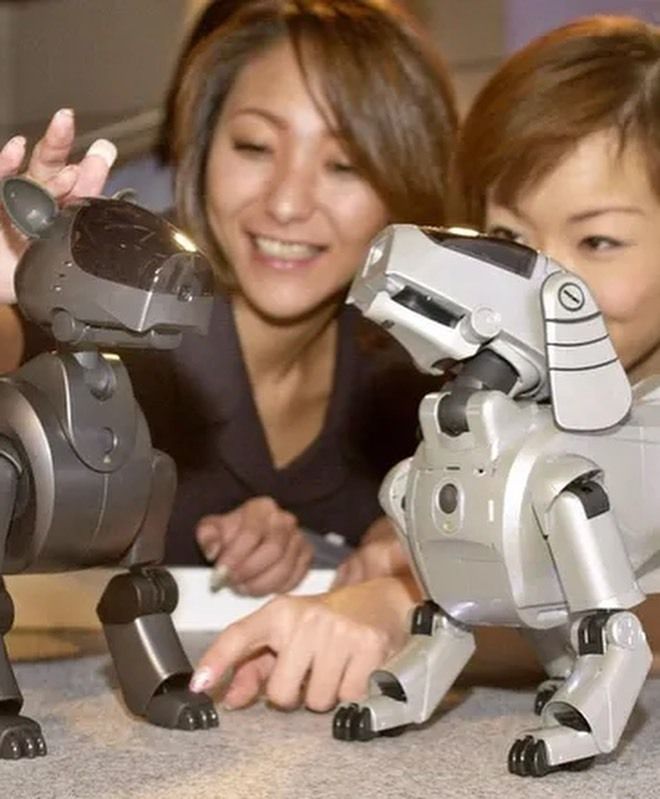 finalformlab's tweet image. Sony AIBO is a robotic dog released in 1999 that quickly became a mix of a pet, tech marvel &amp;amp; collector’s dream.Designed to learn, express emotions &amp;amp; form a unique personality this robot blurred the line between machine &amp;amp; companion