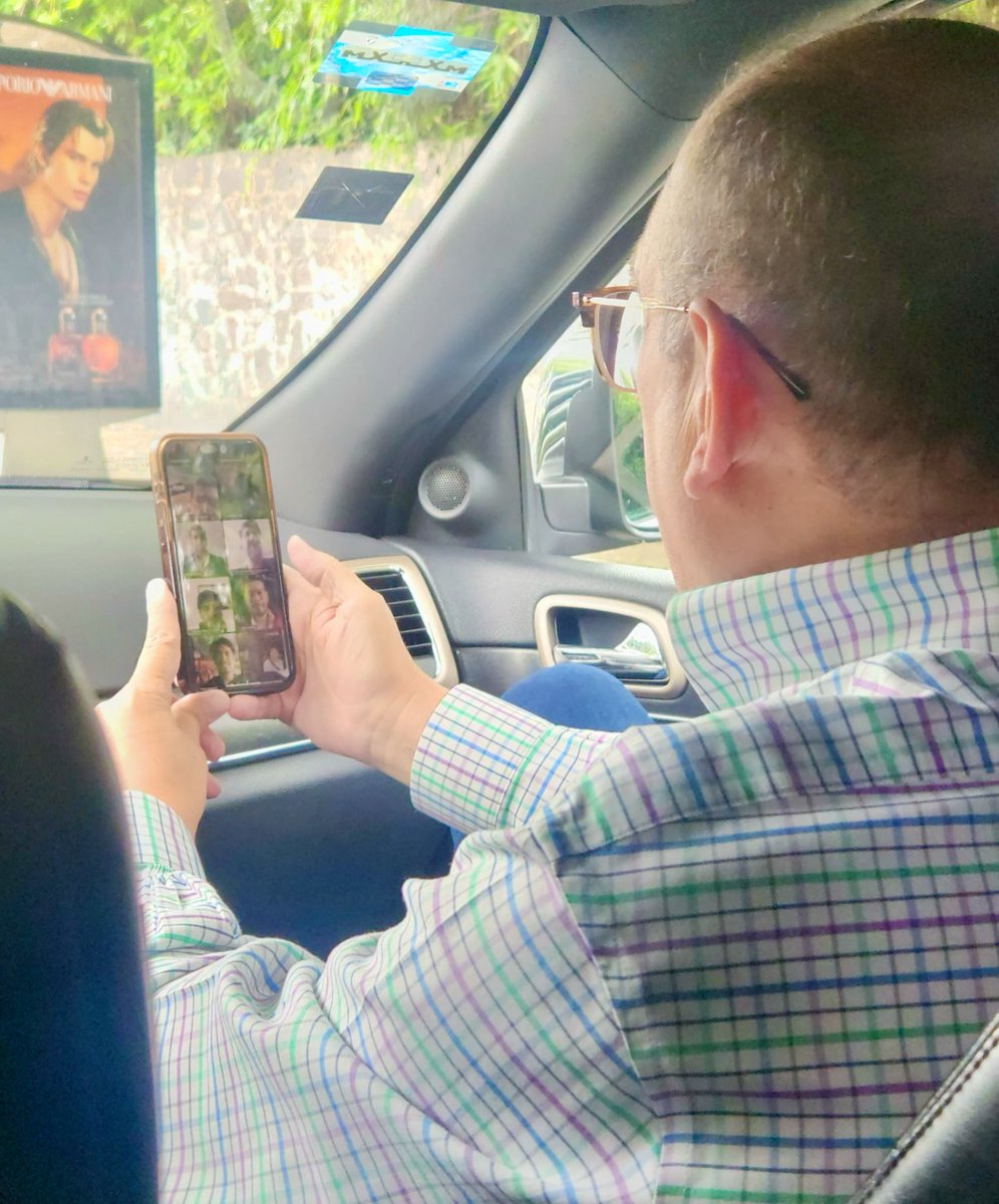 rubenmoreiravdz's tweet image. En reunión con el grupo de asesores del @GPPRIDiputados . 
Próxima semana en @Mx_Diputados debate de la reforma a la #LeyDeAmparo , #LeyDeIngresos y la miscelánea #fiscal .
#Morena impone más impuestos a los mexicanos y restringe derechos y libertades.