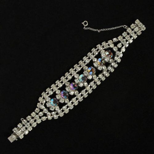 FlotsamMich's tweet photo. Dazzle with a vintage statement bracelet!
https://t.co/pNGFQfWL5v
#vintage #jewelry #statement #glamorous #rhinestones #giftforher #wedding #bride #bridesmaid #somethingold #giftsforwomen #etsyvintage https://t.co/xf19w2FO3J