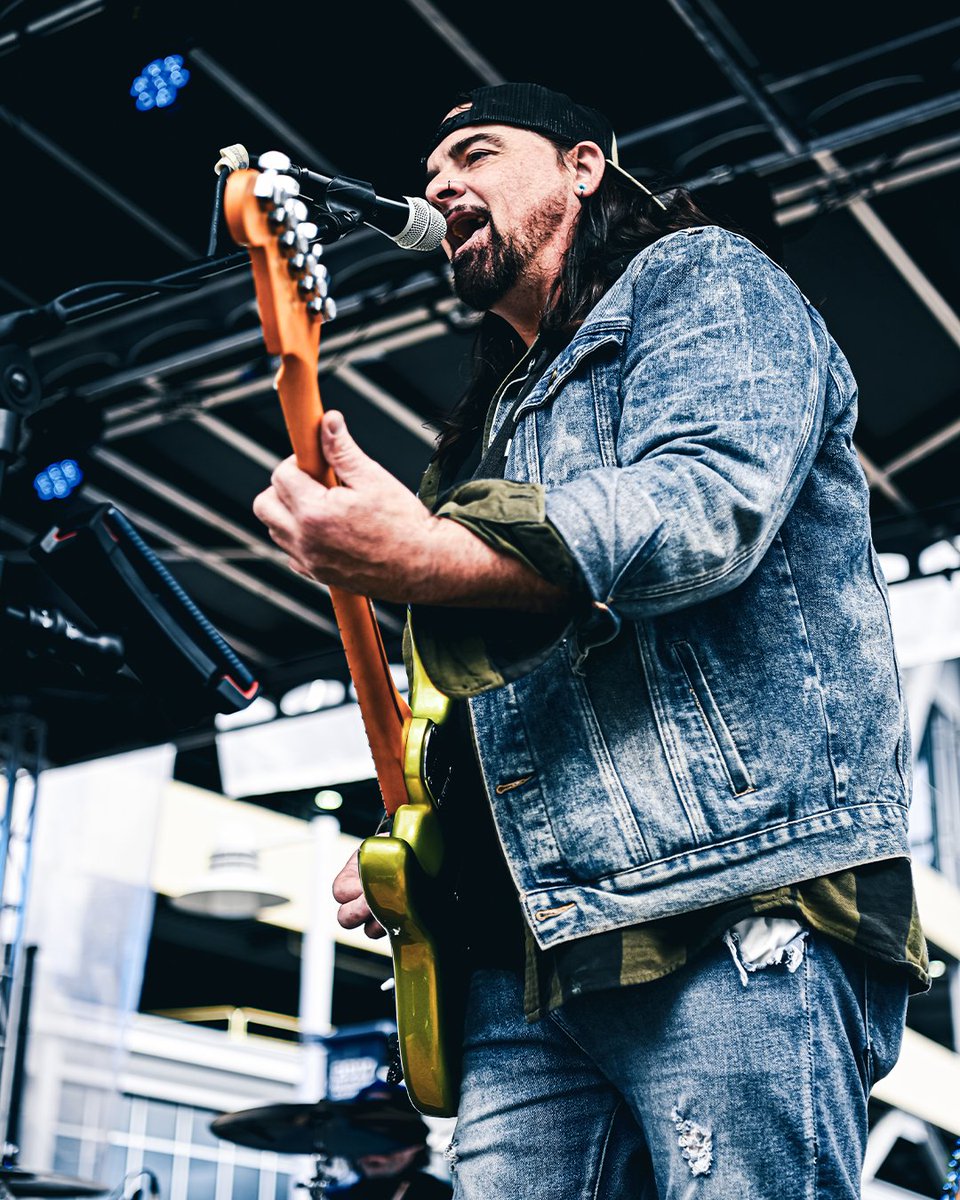 The Delaneys rocking out on Curtin Rd. 🎶🤘

#WeAre
