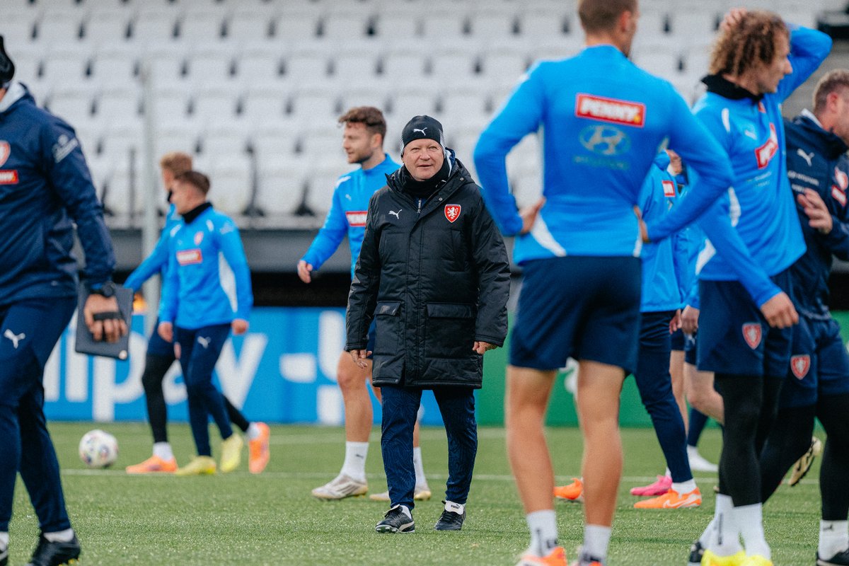 ceskarepre_eng's tweet image. Pre-match training session at the Tórsvøllur stadium. 

#WCQ