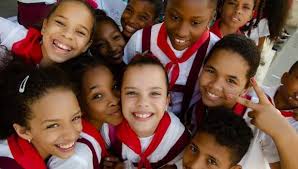 Dr. Roberto Morales Ojeda (@drrobertomojeda) on Twitter photo En el Día Mundial de la Niña nos enorgullece la obra de la Revolución protegiendo los derechos de la niñez y promoviendo decididamente el adelanto de las mujeres. En el Día Mundial de la Niña nos enorgullece la obra de la Revolución protegiendo los derechos de la niñez y promoviendo decididamente el adelanto de las mujeres.