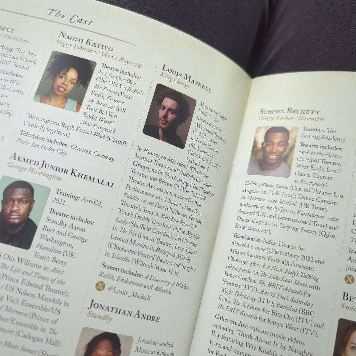 𝐦𝐚𝐝𝐝𝐢 🩸 ⋆。°✩ tweet media